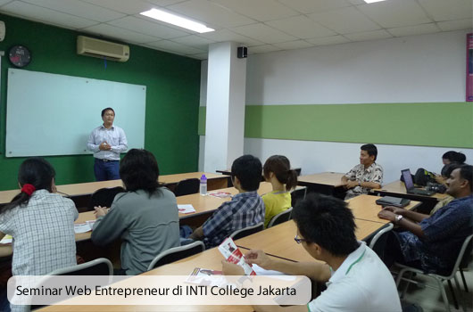 Seminar Web Entrepreneur Babastudio.com di INTI College Jakarta